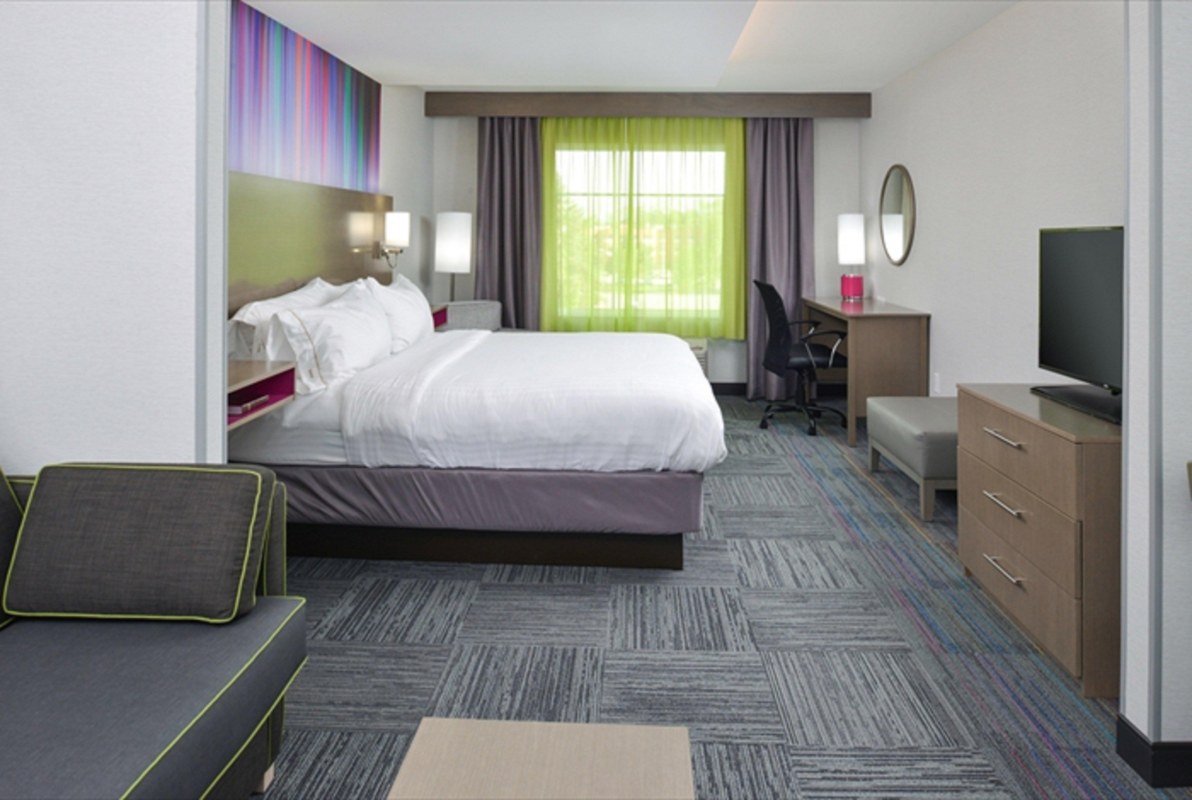 Hotel Express & By Ihg 3*